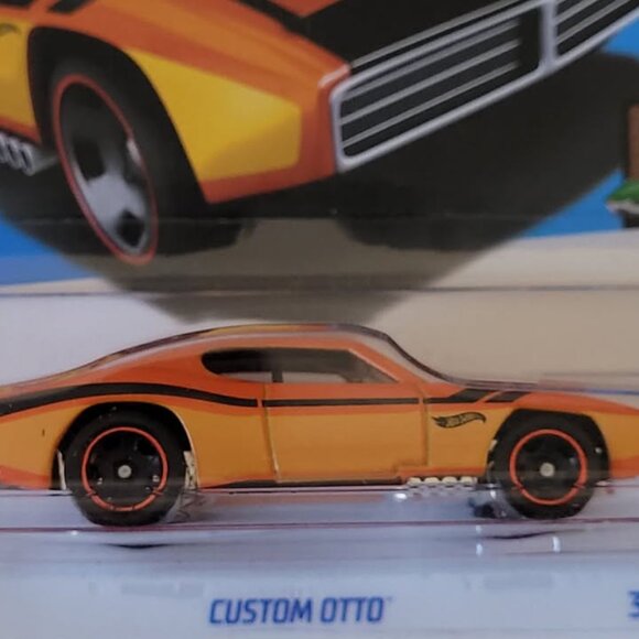 2021 HOT WHEELS, CUSTOM OTTO, #1, MINT IN THE PACKAGE!!! - Picture 2 of 3
